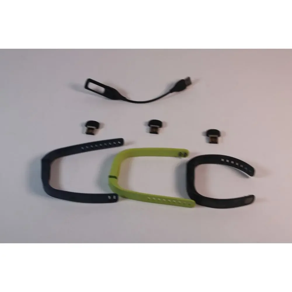 Fitbit Flex Tracker, 3 Wristbands, 1 Charger, 3 Dongles